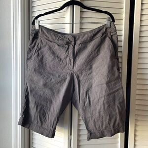 Eileen Fisher linen blend grey bermuda shorts, size 14